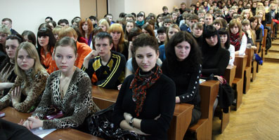 Начинающие юристы проявили себя не только как внимательные слушатели, но и как любознательные собеседники.