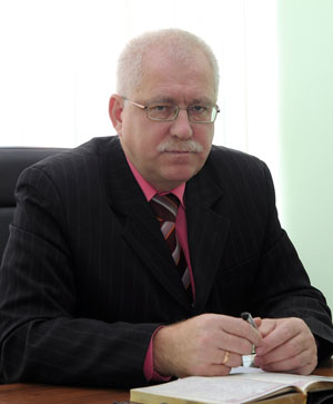 Сергей МАРЧЕНКО - начальник отдела образования, спорта и туризма Новополоцкого горисполкома