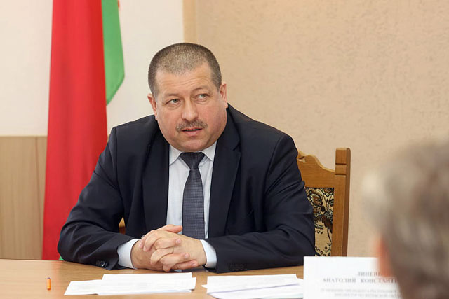 Анатолий Линевич провел прием граждан в Новополоцке